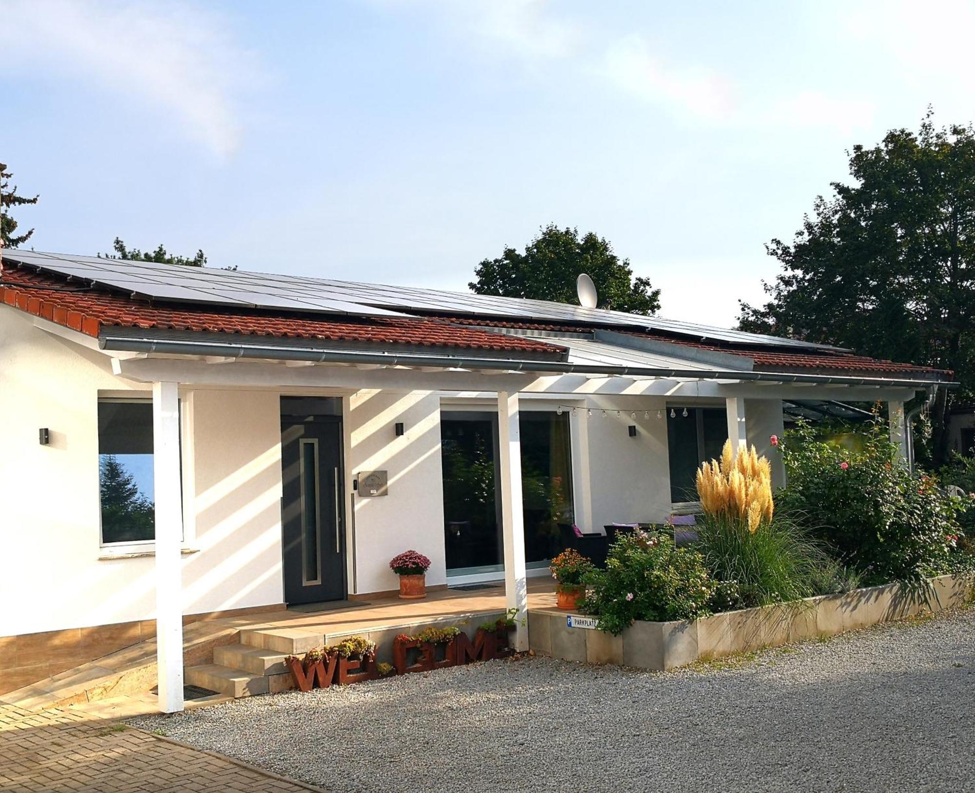 Auszeit Erfurt - Stilvoller Bungalow Mit Parkplatz - Zentrumsnah Kültér fotó